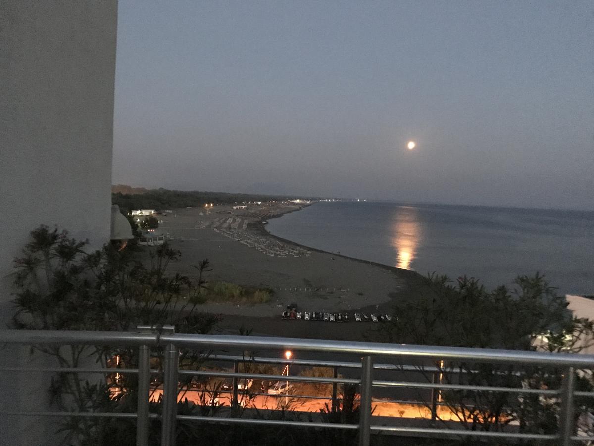 Hotel La Rosa Negra Ulcinj Eksteriør bilde